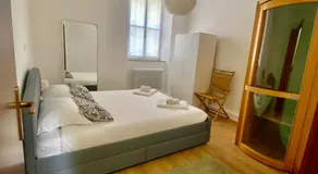 [PIAZZA GARIBALDI] ELEGANTI SUITE CON SAUNA - Image 2