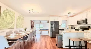 Spacious 4BR w Pool Near Legoland Game Room - Image 3