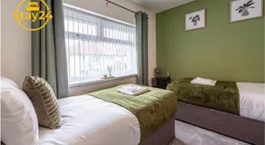 Surrey Suite - Image 2