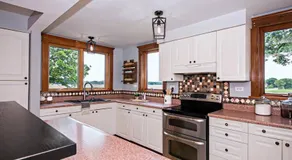 Wine Country Oasis Charming Farmhouse 10 Acres - Image 4