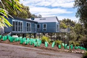 Freycinet Haven- 4-bedroom house at the edge of the National Park & easy access to Coles Bay hub! - Image 5