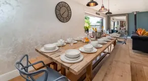 Converted Luxury Stables - Image 2