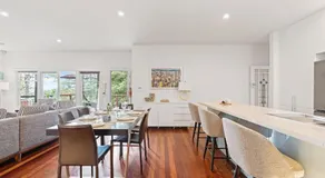 Contemporary Balmoral Beachside Family Retreat - Image 3