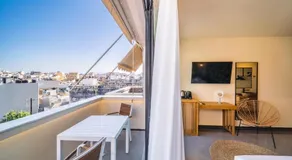 HOM54 Luxury Suites - Image 2