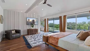 Upstay Modern Home Near Golf Course and Downtown - Image 2