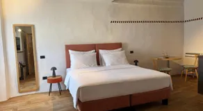 SMARTnoOK Rooms and Apartment - Image 2