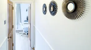 Spacious 5-Bed House with Parking in Wood Green by LS2G Stays - Image 3