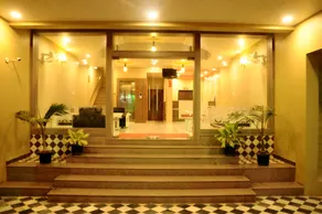 Hotel Sun Plaza - Image 2