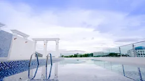 B2 Phuket Premier Hotel - Image 5