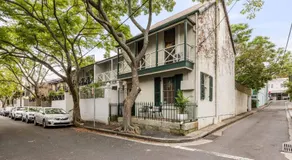 3BR Woollahra Family Stay with Parking - Image 5