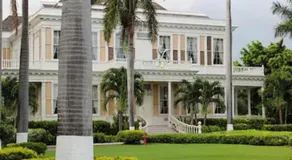 Elegant & Stylish 2BR New Kingston - Image 2