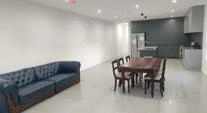 Modern and Spacious Queen Room with Attached Bathroom - NR2 - Image 4