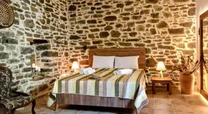 Villa Vienna Mountain Resort 15 Minutes from Sea - Image 2
