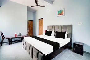 SPOT ON Sunsar Luxury Home Stay - Image 2