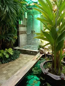 Family Room - Image 5