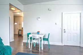 Capitol Hill Luxury Apartments - Image 5