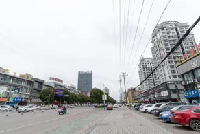 Yinzuo Holiday Hotel - Image 2