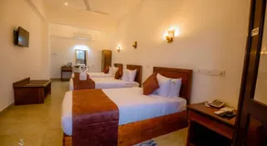 Serene Lake View Resort - Image 4