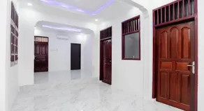 RedDoorz Syariah @ Sakura Hotel Jatiwaringin - Image 2