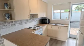 Gloucester - 2 Bedroom Apartments - Image 3