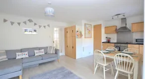 Beach View Apartments - Image 5