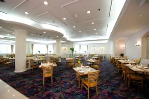 Yanshan Hotel - Image 2