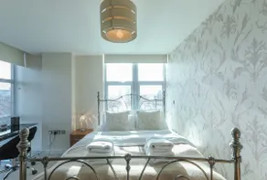 2 Bedroom Duplex Apt. close to Millennium Square - Image 2
