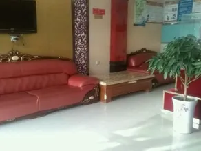 Bohong Business Hotel - Image 5