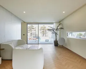 stay - Image 3