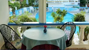 Pink Hibiscus Bed and Breakfast - Image 5