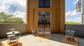 Lux Design Apartment near beach - Image 3