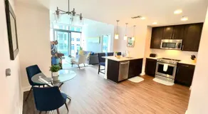 Executive 3BR Buckhead PenthousePoolBalconyWalk to Lenox,Phipps Plaza & Marta - Image 3