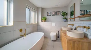 The Beach House - Image 2