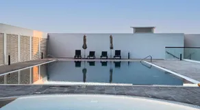 Free housekeeping visits during your stay - StayShort - Jebel Ali Sleeps 2 with a Beautiful Swimming Pool - Image 5