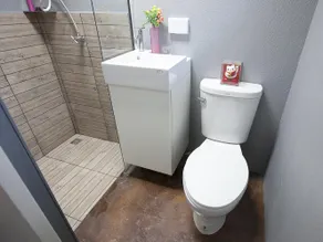 WH Hostel - Image 4