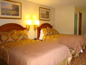 Ludlow Colonial Motel - Image 5