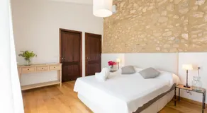 Masía La Torre Historia Encanto y Naturaleza a Solo 10 Minutos de Sitges Gran comodidad, Vista a los Viñedos en un pueblo autentico - Image 2