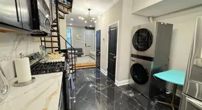 Unique Townhouse near Metro - Image 3