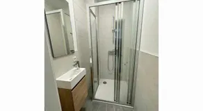Private Room in the City Centre - Image 3