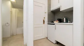 Classy IX - Ferga Suites - Image 3