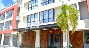 Iconic Suites & Pods Hotel - Image 4