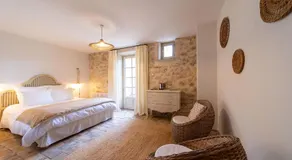 Mas Bella Cortis - Image 2