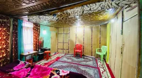 Island hotel and homestay - Image 2