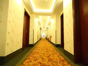 GreenTree Inn GuangDong HuiZhou South Railway Station DanShui RenMin Road Business Hotel - Image 3