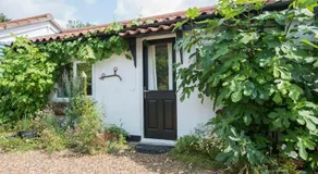 Cobweb Cottage Studios - Image 5