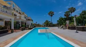Ocean view apartment with pools - Image 5