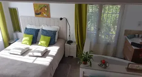 Chambre d'Hôte - Mas Le Barret - Image 2