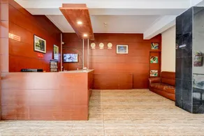 OYO Flagship Hotel Kvc Holiday Inn - Image 5