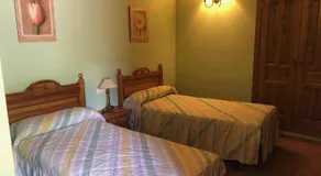 apartamentos casa botero - Image 2