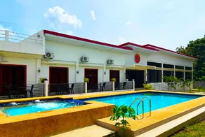 D'Abejarons Inn - Image 1